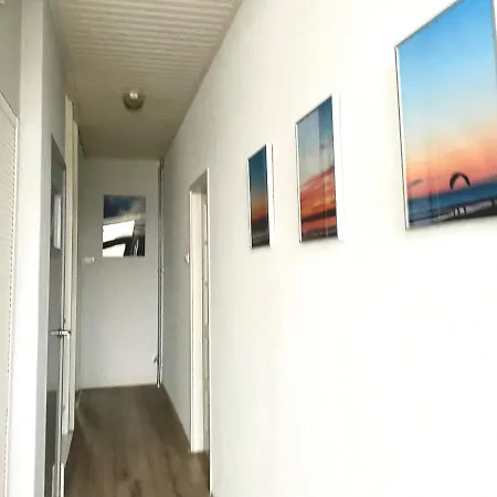 Alibi Aan Zee וייק אן זיי