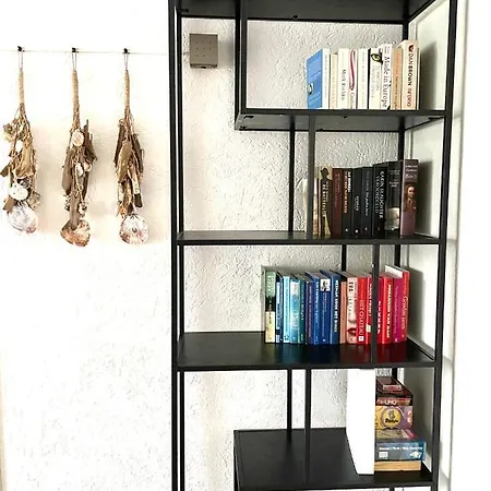 Alibi Aan Zee וייק אן זיי