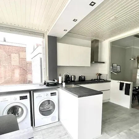 Alibi Aan Zee וייק אן זיי